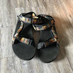 Men’s tevas